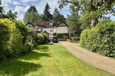 4 bedroom semi-detached house for sale, Wormley, Godalming