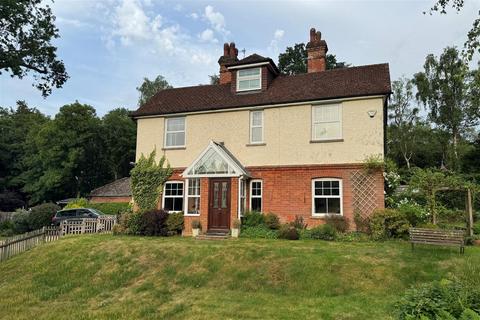 4 bedroom semi-detached house for sale, Wormley, Godalming