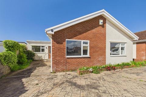 4 bedroom detached bungalow for sale, Lundy Close, Porthcawl CF36