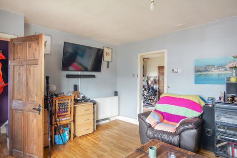 3 bedroom semi-detached house for sale, Yowley Road, Ewloe CH5