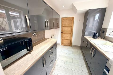 3 bedroom semi-detached house for sale, Long Mill North, Wednesfield, Wolverhampton, WV11