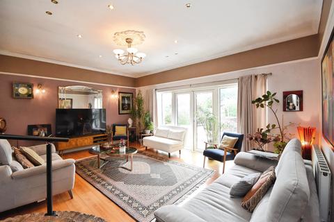 3 bedroom detached bungalow for sale, Tyler Avenue, Basildon