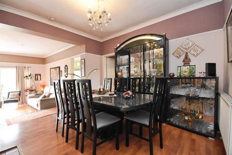 3 bedroom detached bungalow for sale, Tyler Avenue, Basildon