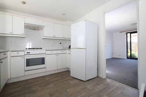 2 bedroom end of terrace house to rent, Richardson Drive, Stourbridge, DY8