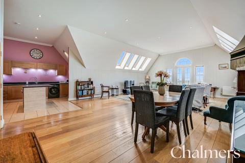 2 bedroom flat for sale, Rhapsody Crescent, Flat 21, Brentwood, CM14 5GE