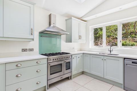 3 bedroom detached house for sale, Kings Road, Chalfont St Giles, Buckinghamshire, HP8