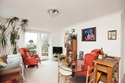 undefined, Walnut Road, Torquay