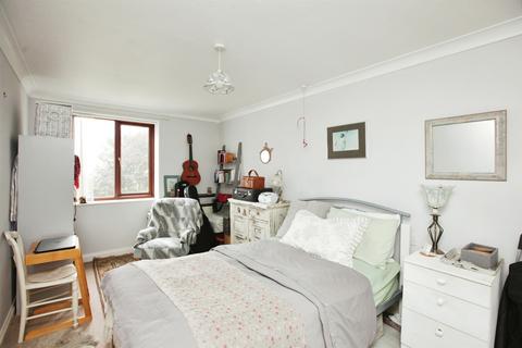 undefined, Walnut Road, Torquay