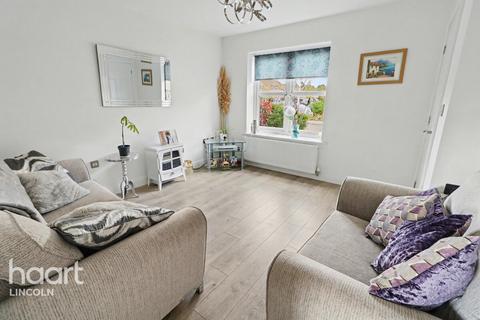 2 bedroom end of terrace house for sale, Marina Court, Burton Waters