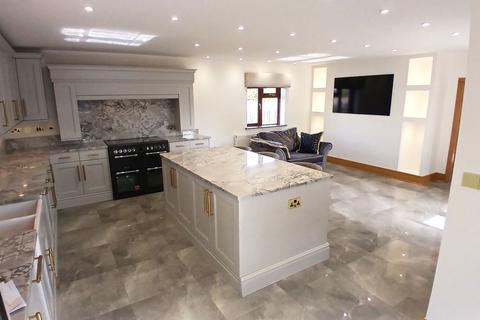 2 bedroom detached house for sale, Long Lane, East Drayton, Retford, Nottinghamshire, DN22 0GH