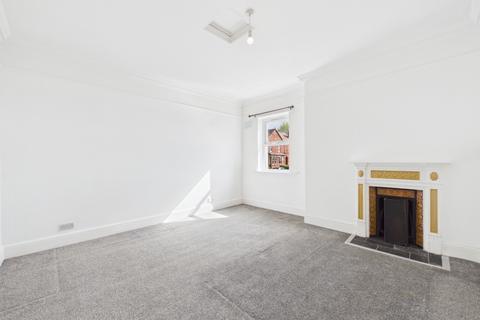2 bedroom flat to rent, Hilborough Road, Tuffley, Gloucester, GL4