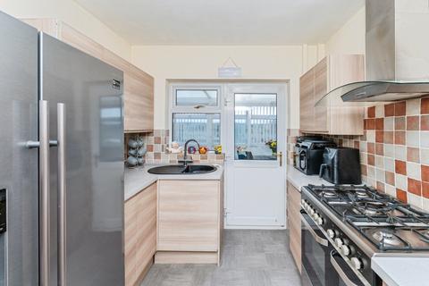 2 bedroom detached bungalow for sale, Terfyn Pella Avenue, Rhyl, LL18