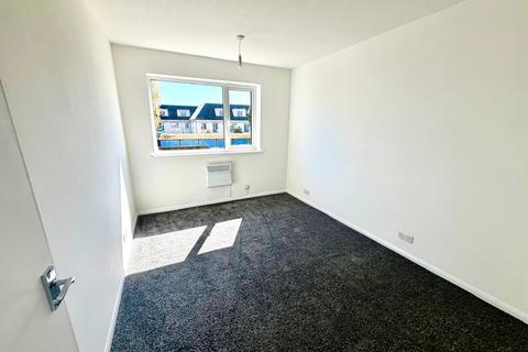 1 bedroom apartment for sale, Grange Court Grange Road, Egham, Surrey, TW20