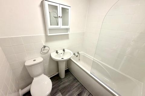 1 bedroom apartment for sale, Grange Court Grange Road, Egham, Surrey, TW20