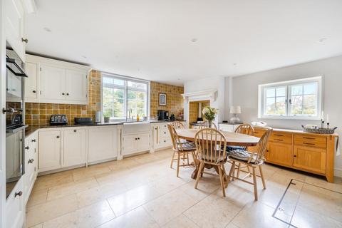 6 bedroom farm house for sale, Lower Hartlip Road, Sittingbourne ME9