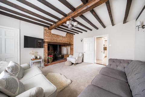 6 bedroom farm house for sale, Lower Hartlip Road, Sittingbourne ME9
