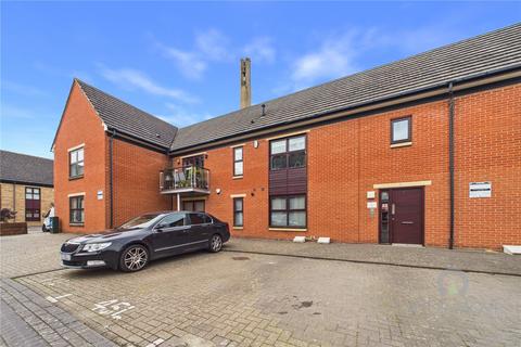 Flat - Far End, Northampton NN5