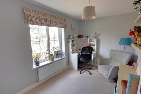 4 bedroom detached house for sale, Meek Road, Newent