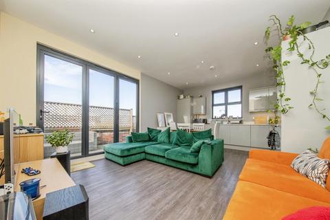 2 bedroom penthouse for sale, Princes Street, Ipswich