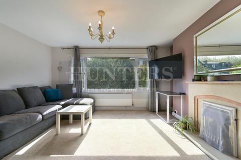 Manor Vale, Brentford