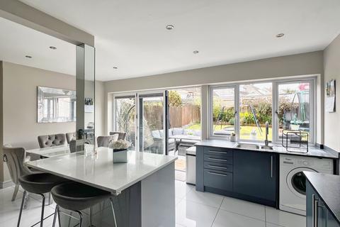 4 bedroom semi-detached house for sale, Wernlys Road, Pen-Y-Fai, CF31