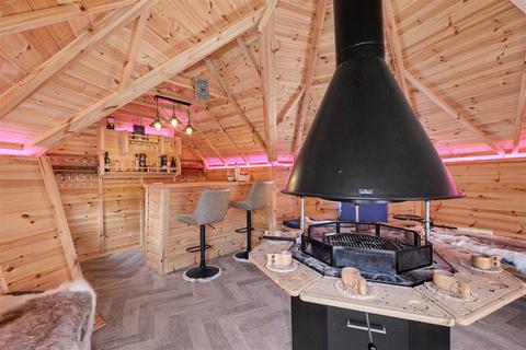 5 bedroom detached house for sale, Mansfield Road, Redhill, Nottingham