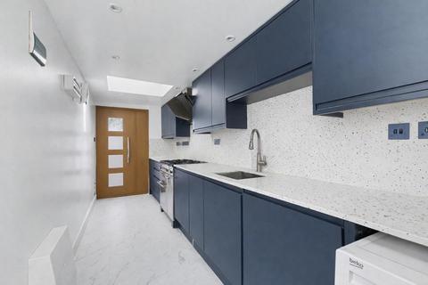 5 bedroom detached house for sale, Mansfield Road, Redhill, Nottingham