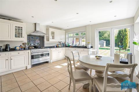 3 bedroom semi-detached house for sale, East View, Barnet, EN5
