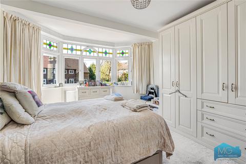 3 bedroom semi-detached house for sale, East View, Barnet, EN5
