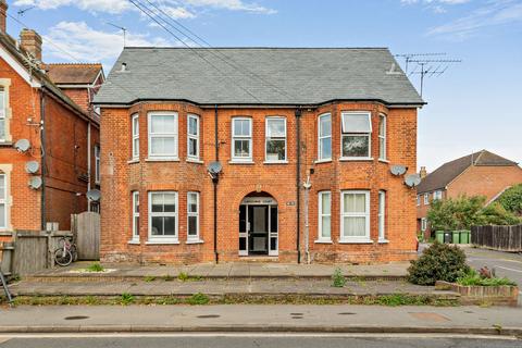 2 bedroom flat for sale, Lansdowne Court, Anstey Road GU34