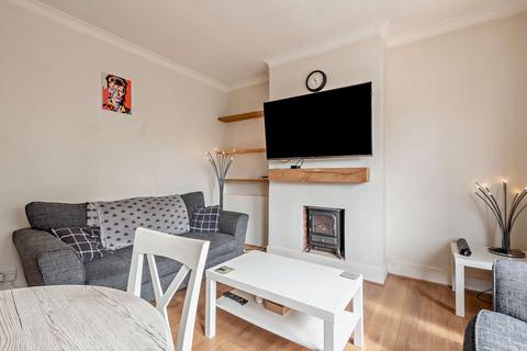 2 bedroom flat for sale, Lansdowne Court, Anstey Road GU34