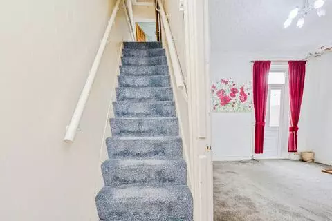 3 bedroom terraced house for sale - View 2