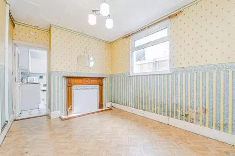 3 bedroom terraced house for sale - View 5