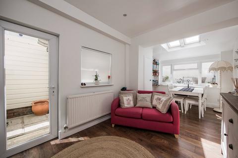 3 bedroom semi-detached house for sale, Granville Road, Tunbridge Wells, TN1 2NX
