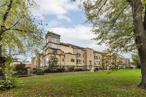 2 bedroom apartment to rent, Petersfield Mansions, Mill Road, Cambridge