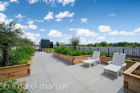 2 bedroom flat for sale, Fallsbrook Road, London