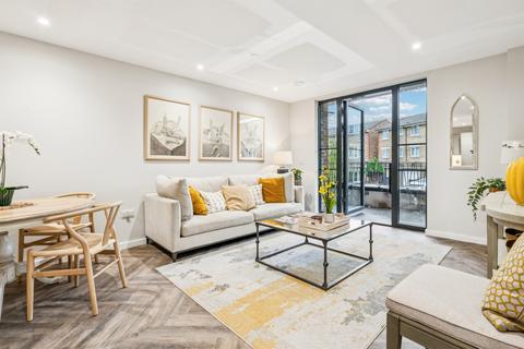 2 bedroom flat for sale, Fallsbrook Road, London