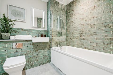 2 bedroom flat for sale, Fallsbrook Road, London