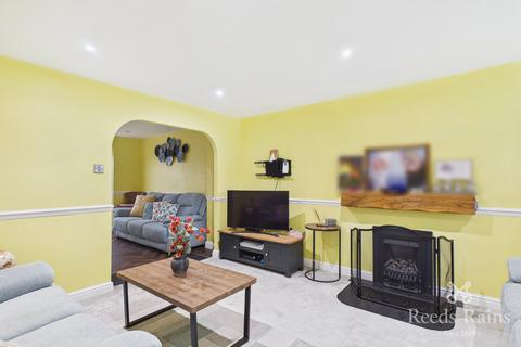 4 bedroom detached house for sale, Beresford Close, Chesterfield S45
