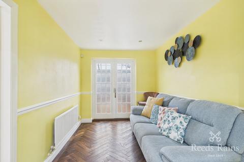 4 bedroom detached house for sale, Beresford Close, Chesterfield S45