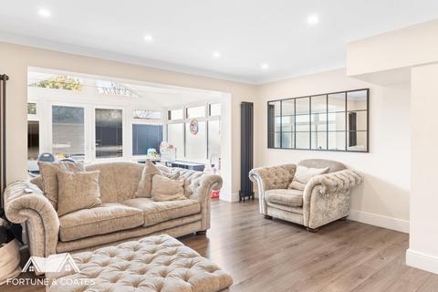 3 bedroom terraced house for sale, Cunningham Rise, North Weald, Epping
