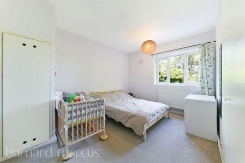1 bedroom flat to rent, Baskerville Road