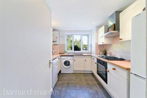 1 bedroom flat to rent, Baskerville Road