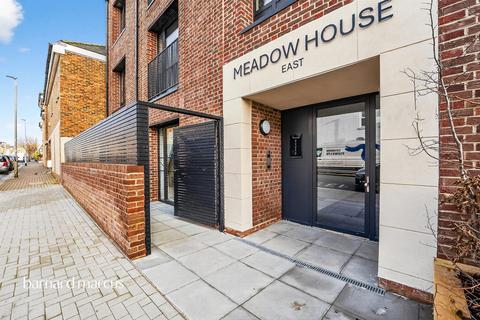 1 bedroom flat for sale, Fallsbrook Road, London