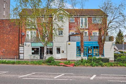 2 bedroom apartment for sale, Station Road, Broxbourne
