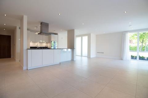 3 bedroom apartment to rent, Queen Ediths Way, Cambridge