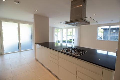 3 bedroom apartment to rent, Queen Ediths Way, Cambridge
