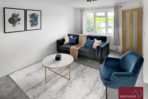 2 bedroom house to rent, Field End, Farnham GU9