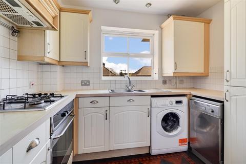 2 bedroom flat for sale, Regency Square, Cambridge CB1