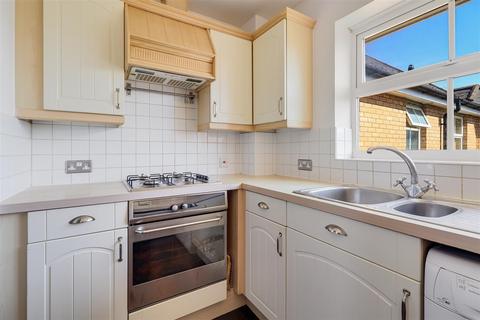 2 bedroom flat for sale, Regency Square, Cambridge CB1